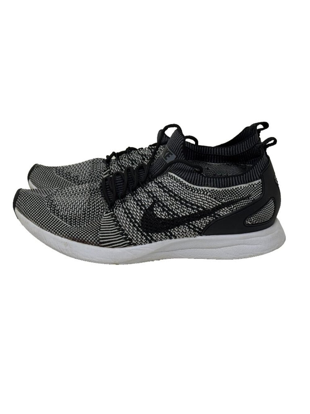 Nike Air Zoom Mariah Flyknit Racer Shoes Mens 9.5 Black White Knit 918264-015
